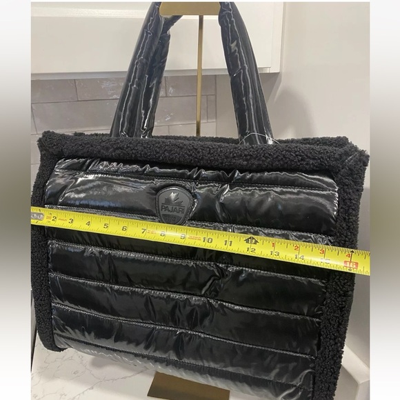 SOLD! NWT Pajar Canada 🇨🇦 Shearling Puffy Messenger Tote Crossbody Bag - Picture 12 of 15